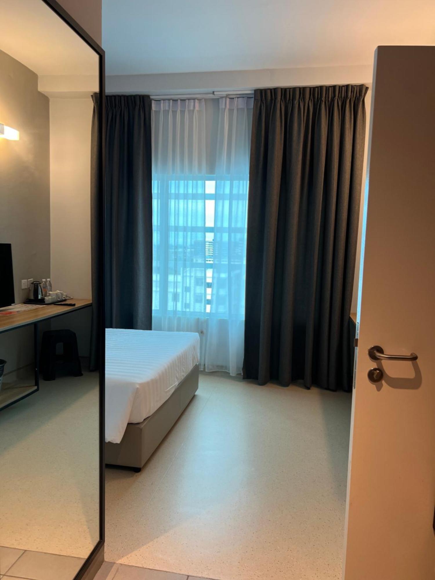 Serapi Verdure Hotel Kuching Kültér fotó