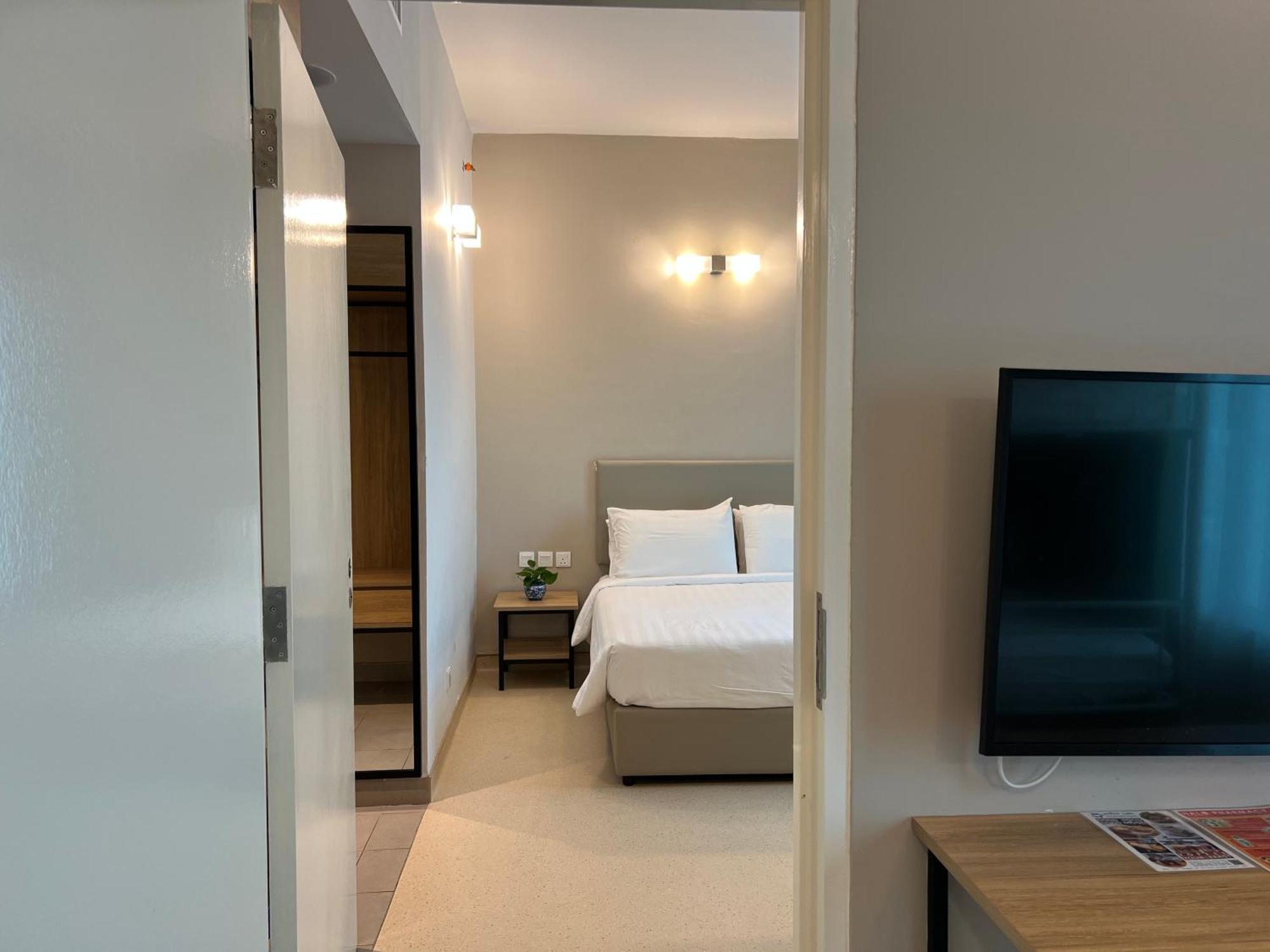 Serapi Verdure Hotel Kuching Kültér fotó