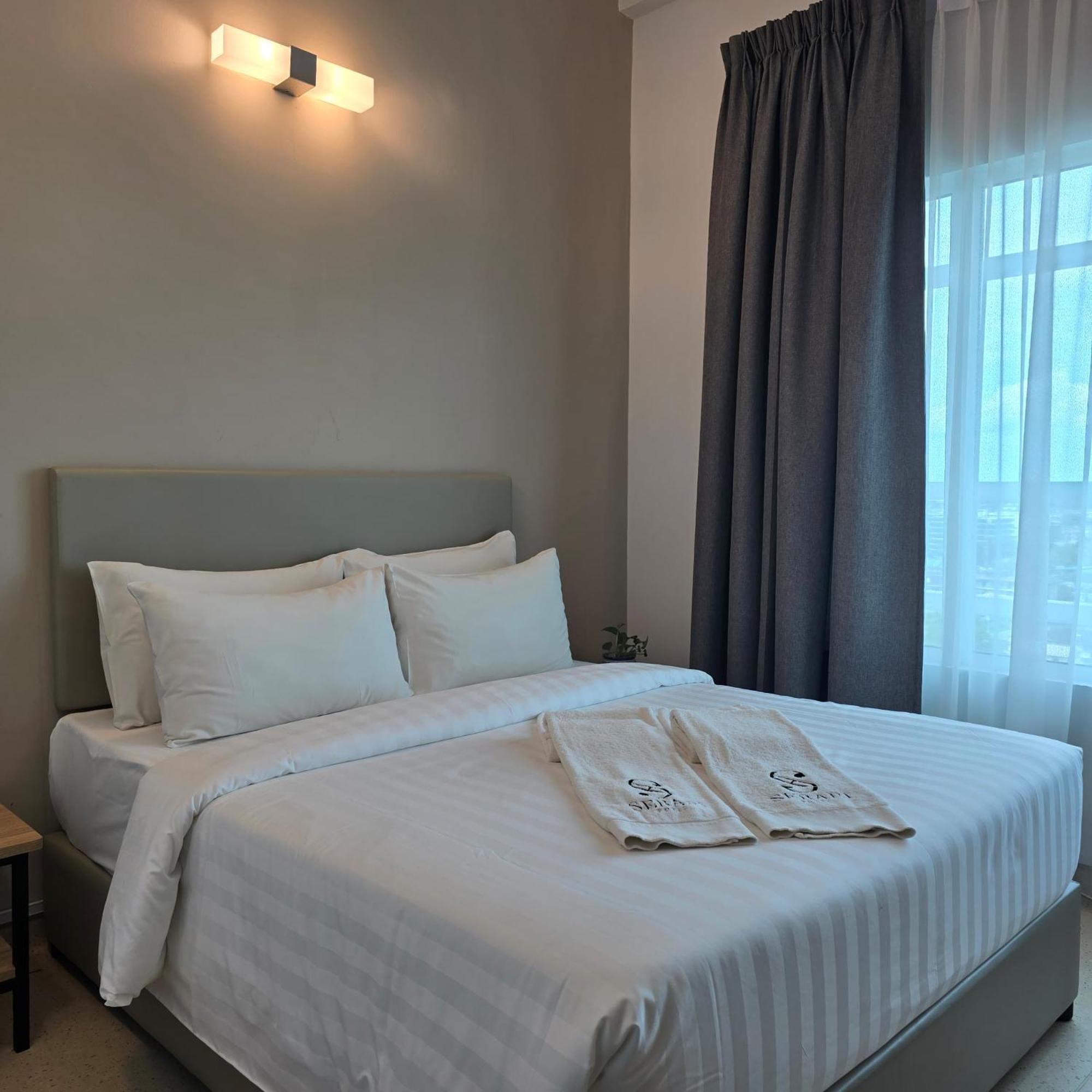 Serapi Verdure Hotel Kuching Kültér fotó